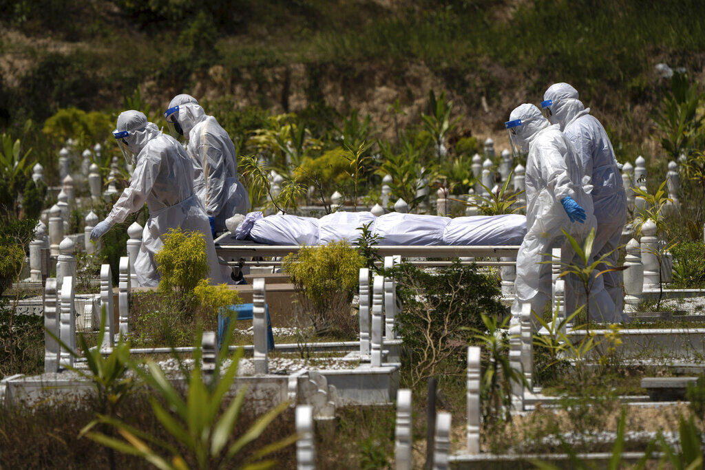 APTOPIX Virus Outbreak Malaysia